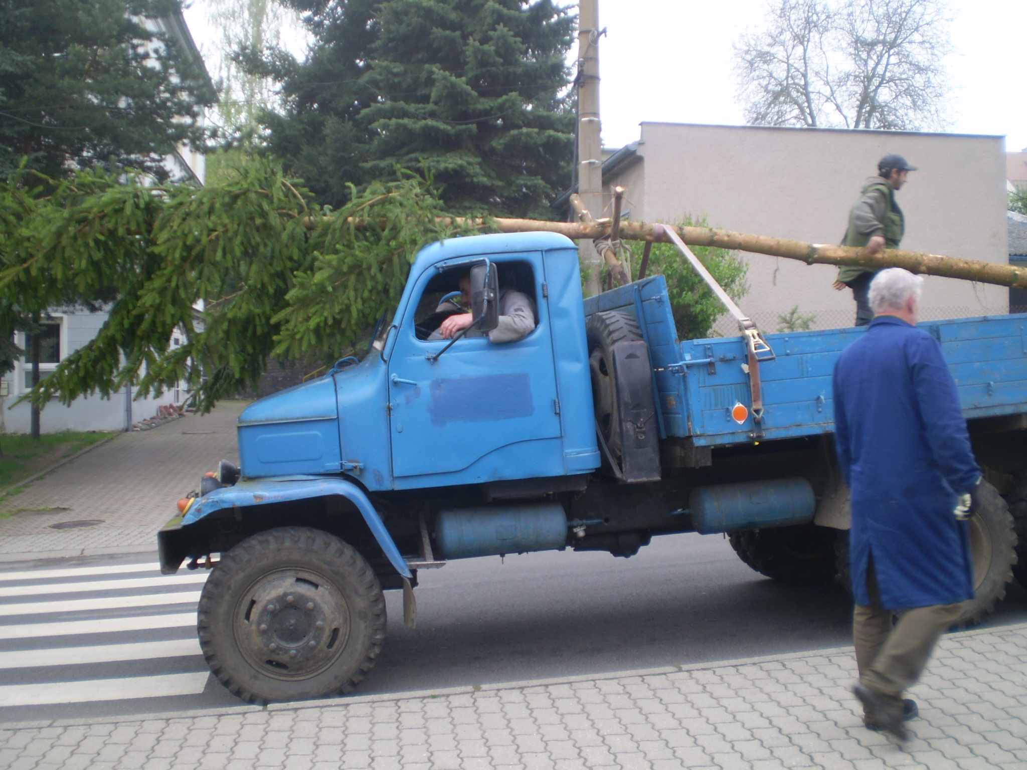 1. maj 2014staveni majky 018